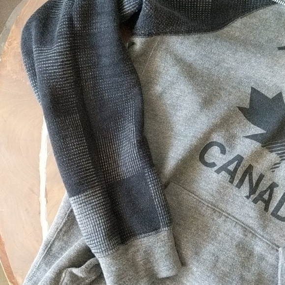 Nike Team Canada Hoodie - Picture 4 of 8